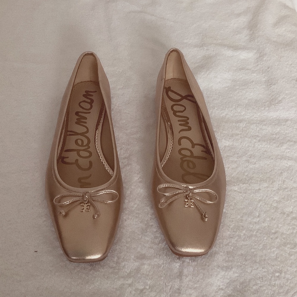 Brand New Never worn!  Sam Edelman Jillie Flats in Champagne